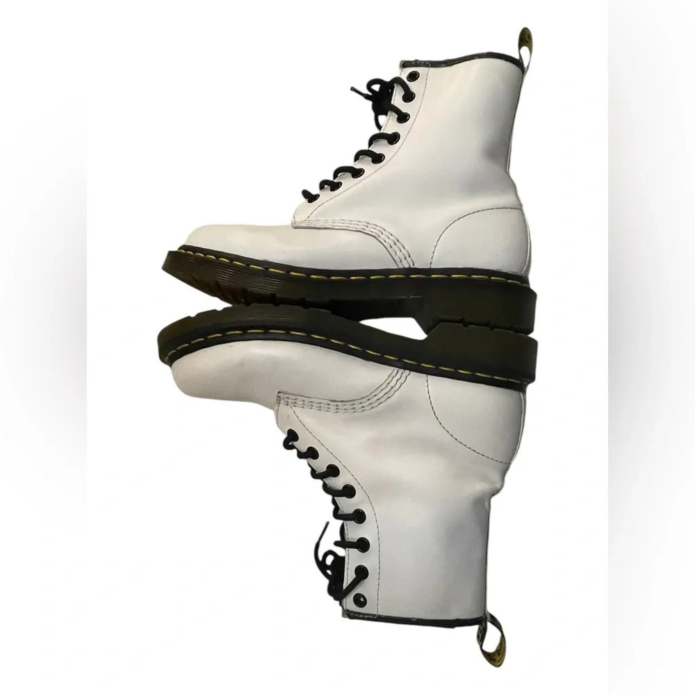 Dr. Martens White Leather Lace Up boots- Women's 7 - Picture 3 of 16